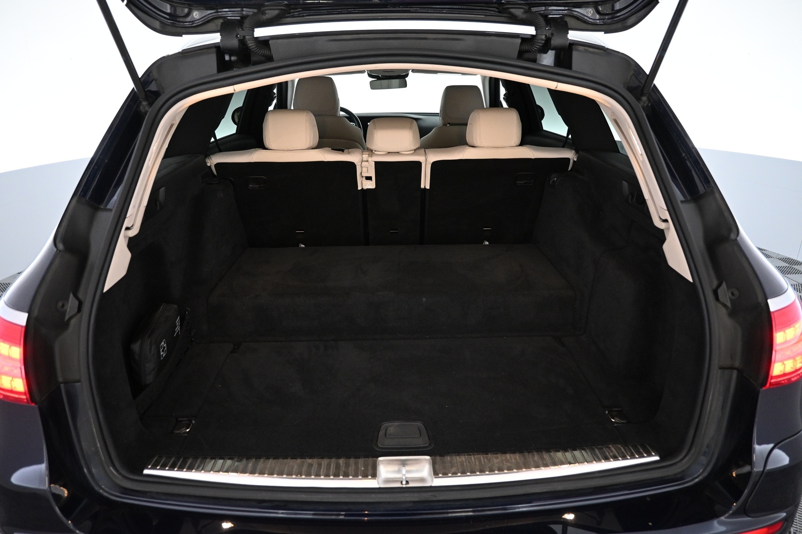 MERCEDES-BENZ E 2021