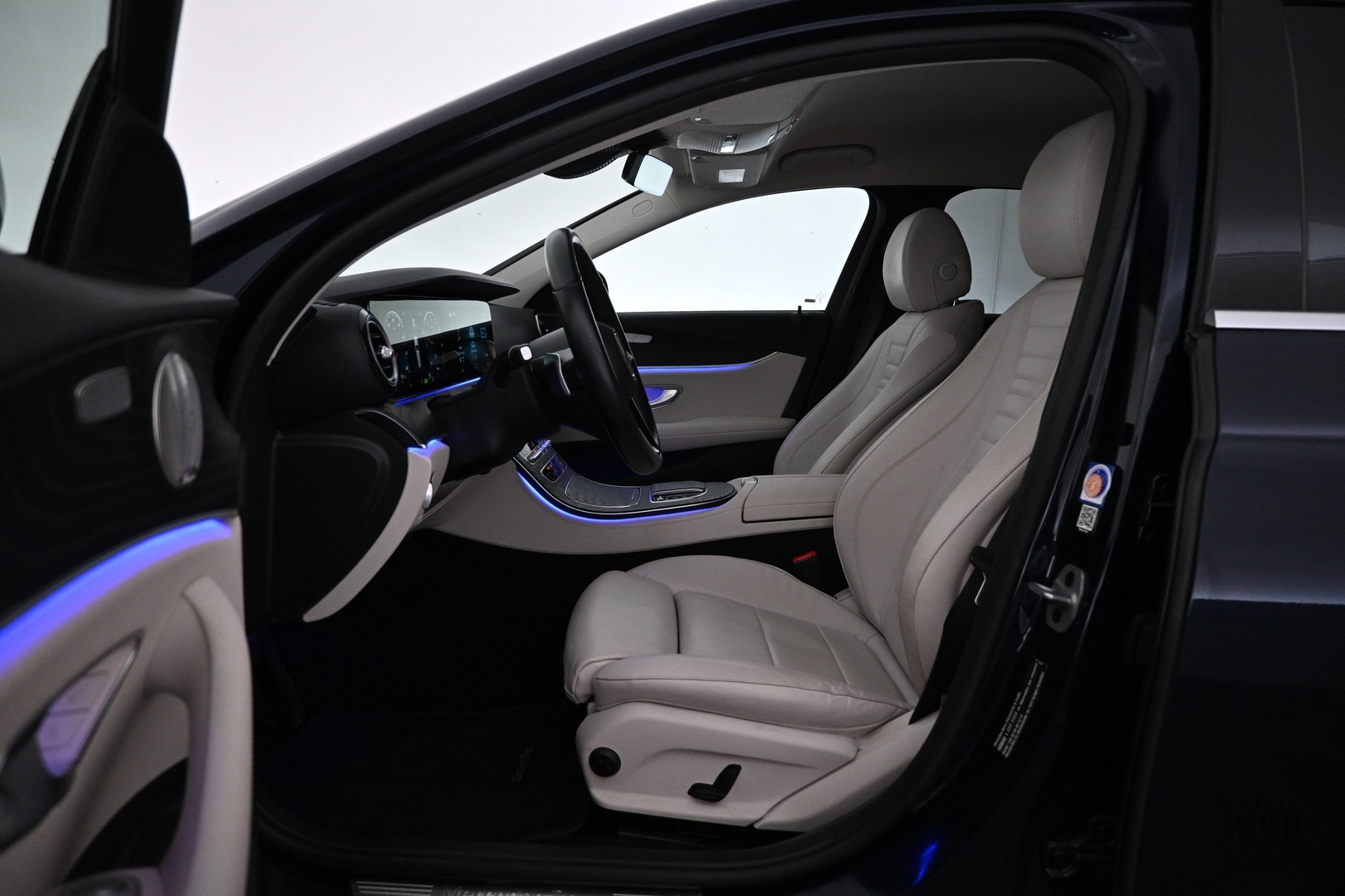 MERCEDES-BENZ E 2021