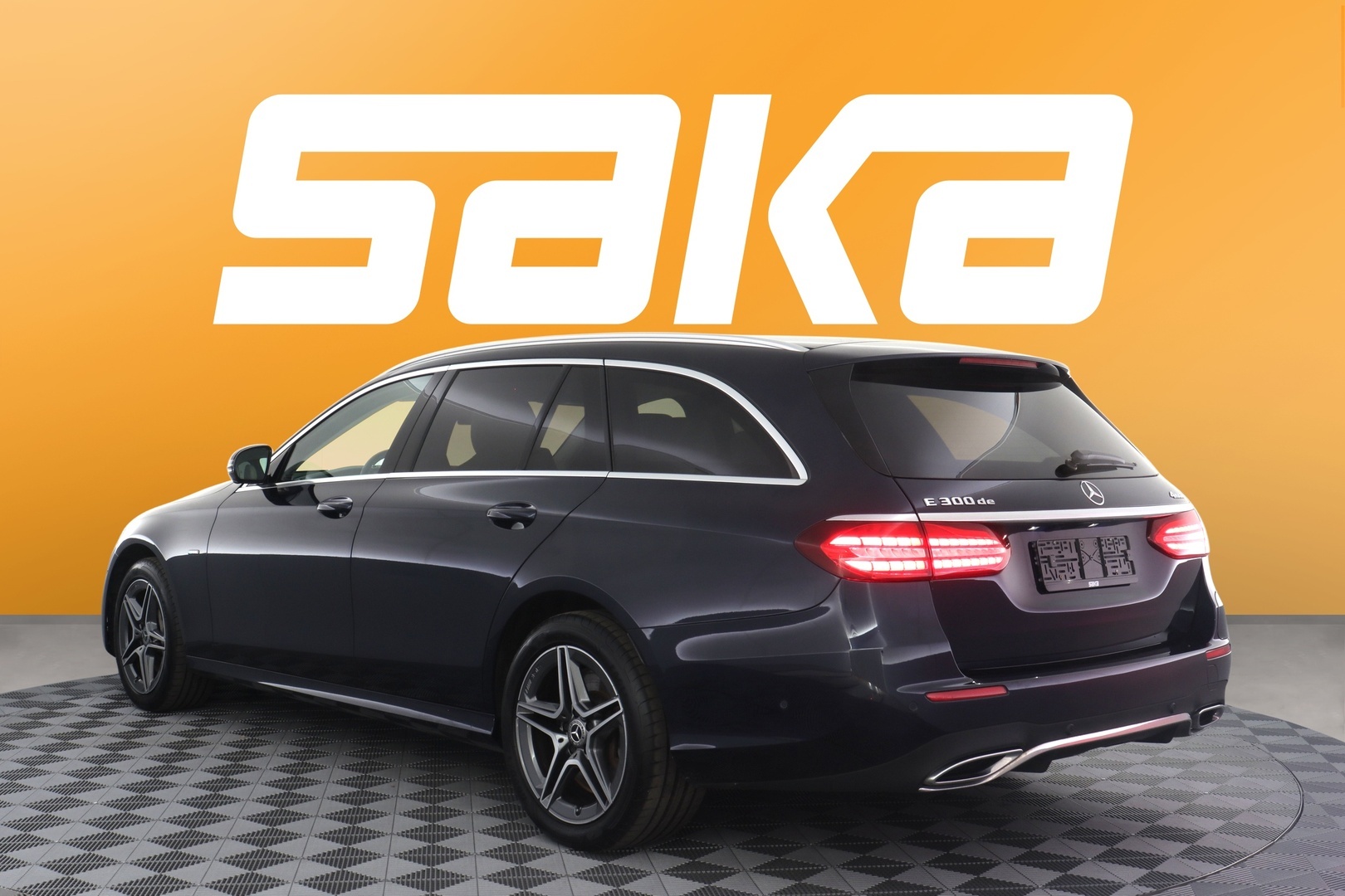 MERCEDES-BENZ E 2021