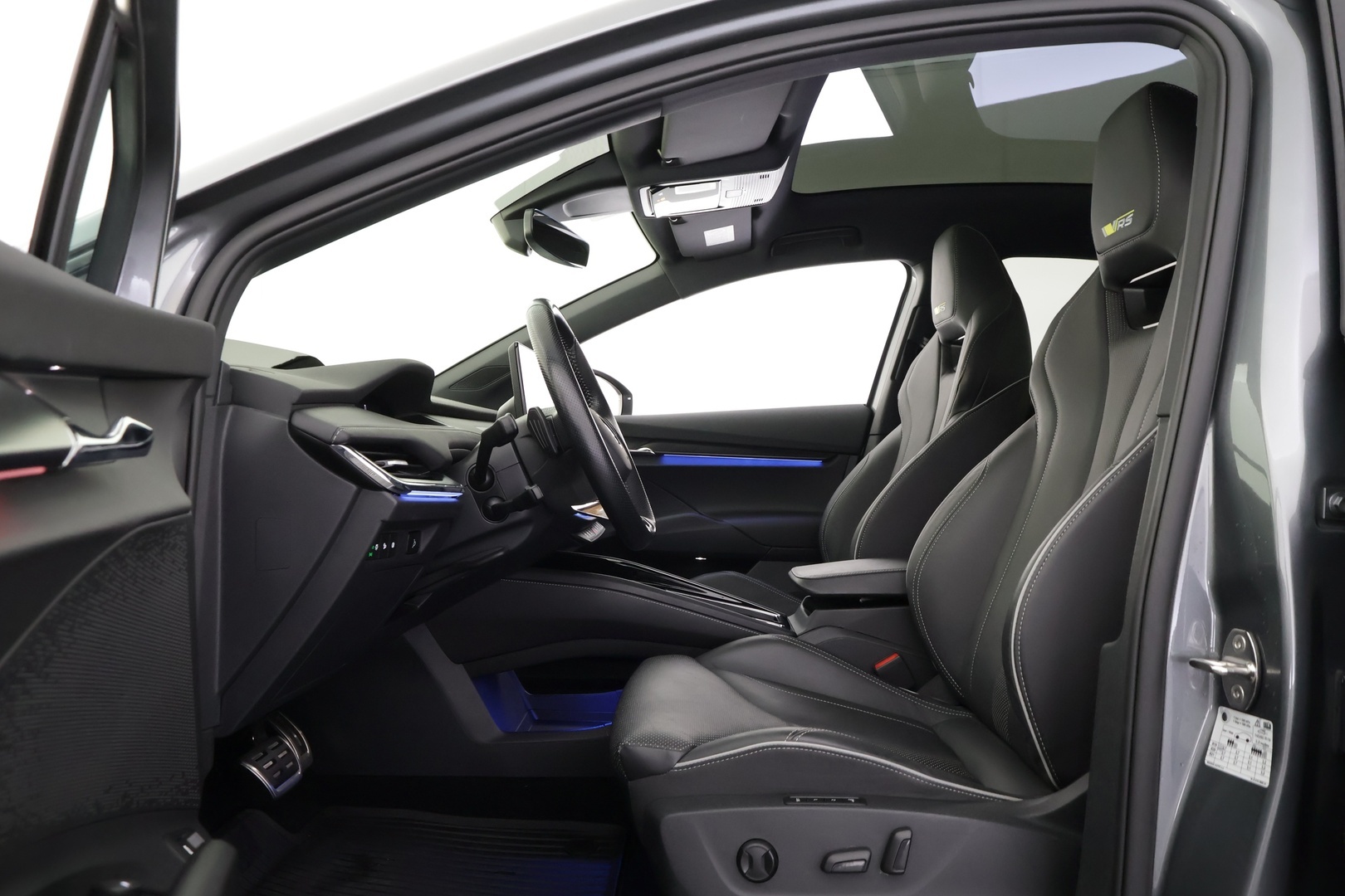 SKODA Enyaq 2023