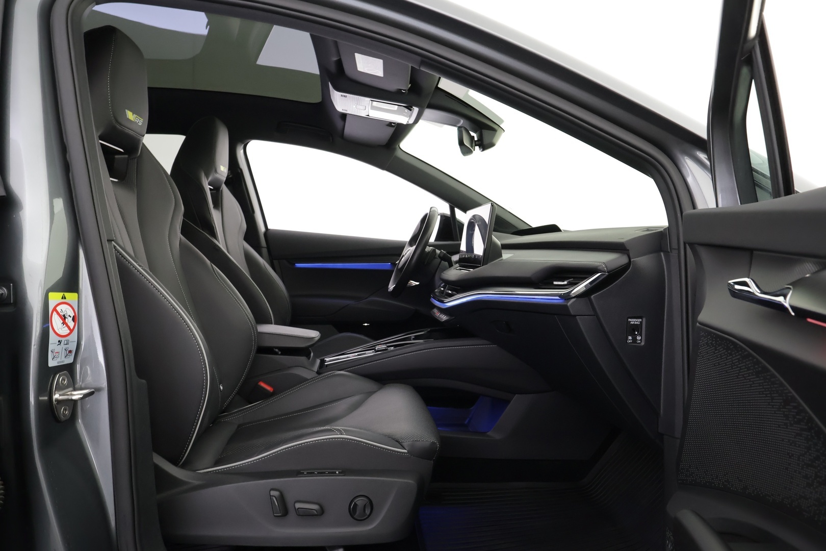 SKODA Enyaq 2023