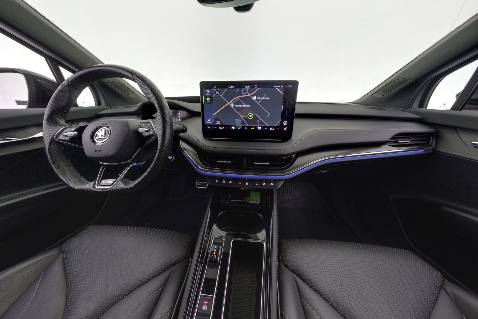 SKODA Enyaq 2023