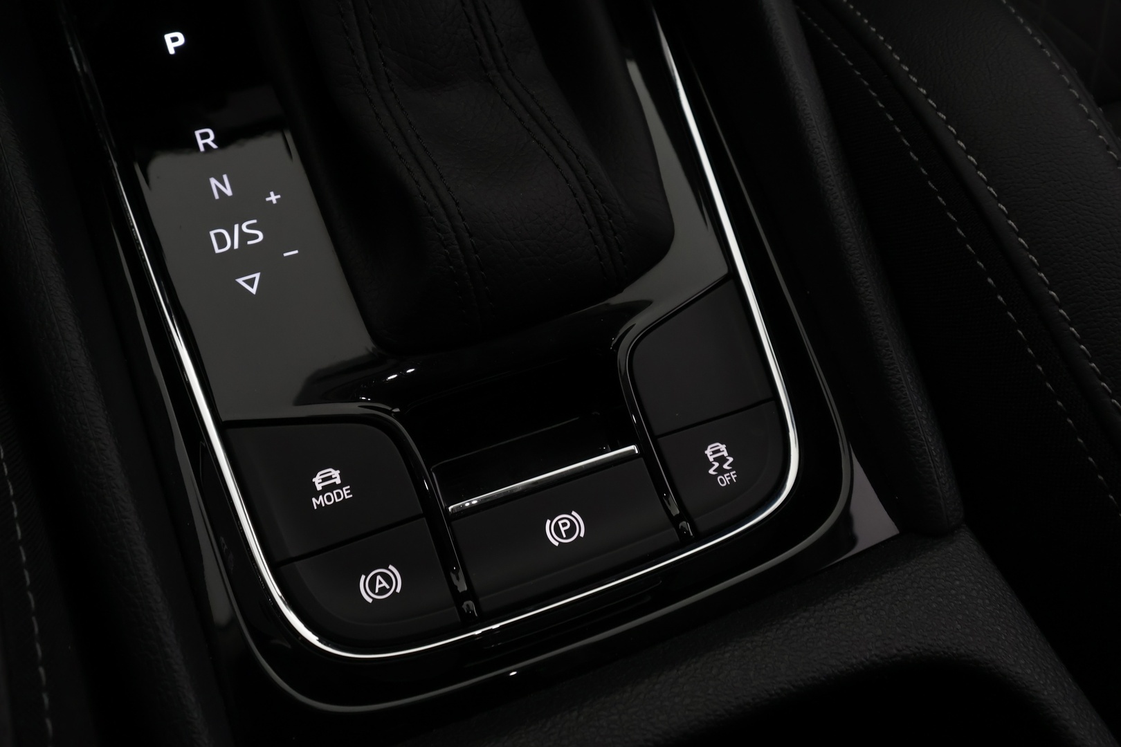 SKODA Karoq 2021