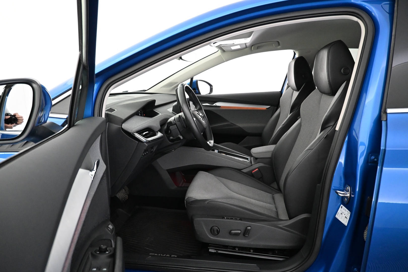 SKODA Enyaq 2023