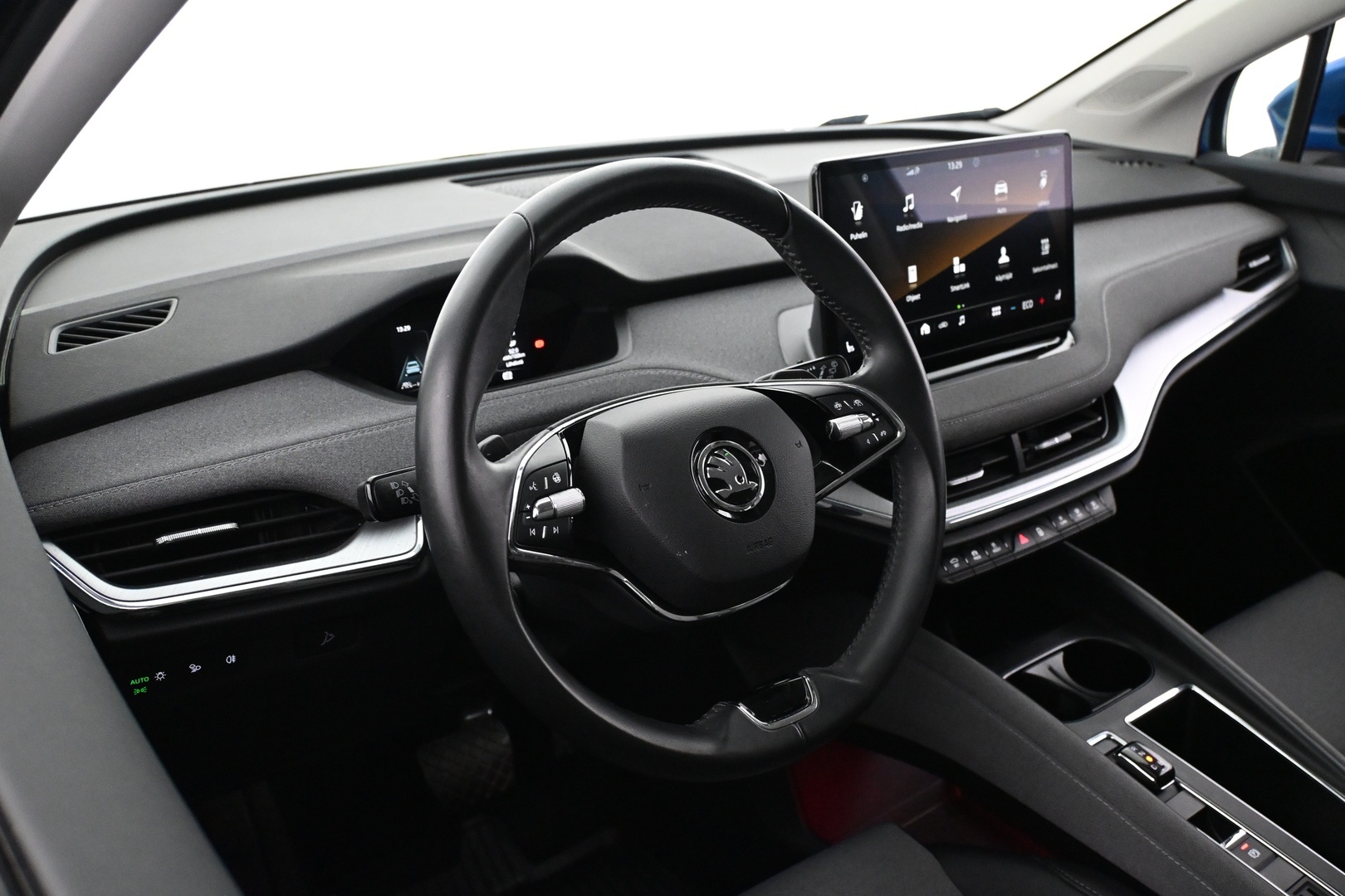 SKODA Enyaq 2023