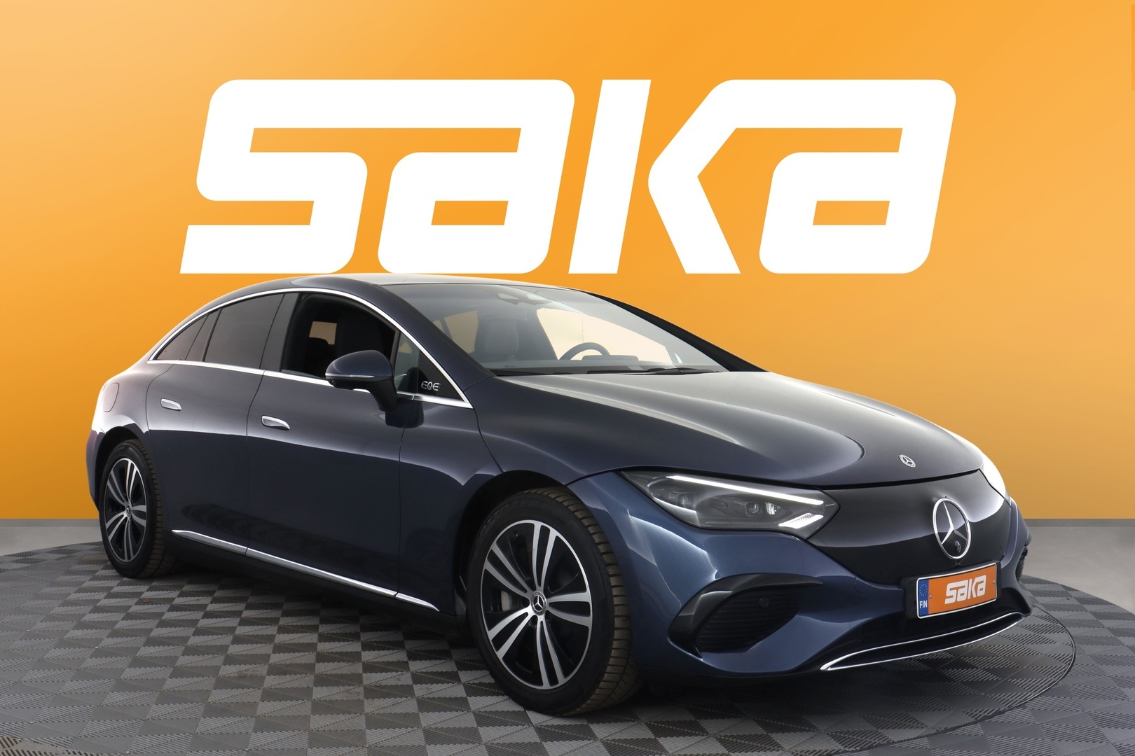 MERCEDES-BENZ EQE 2023