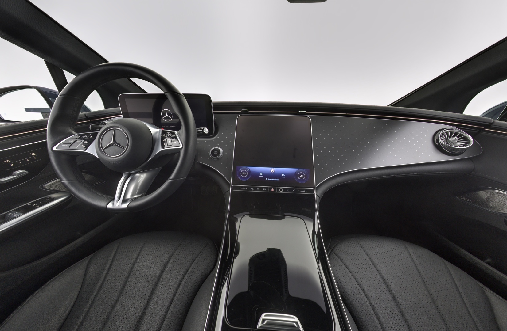 MERCEDES-BENZ EQE 2023