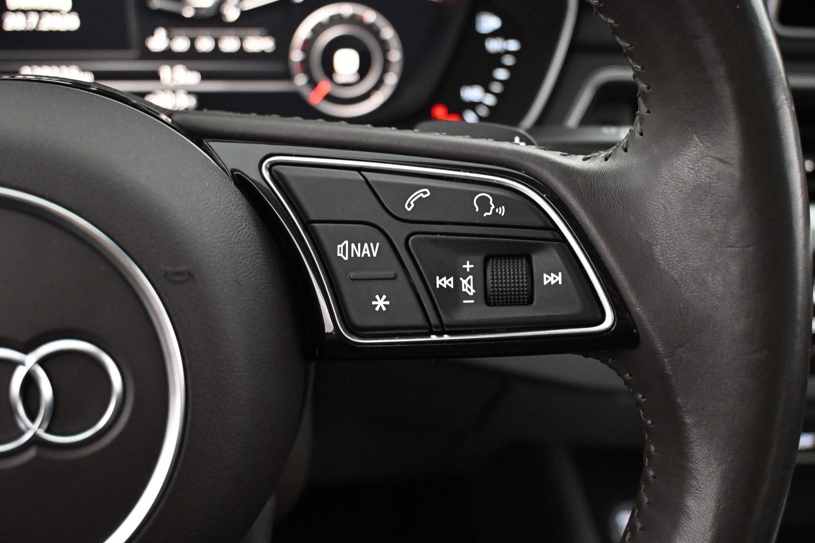 AUDI A4 allroad quattro 2018