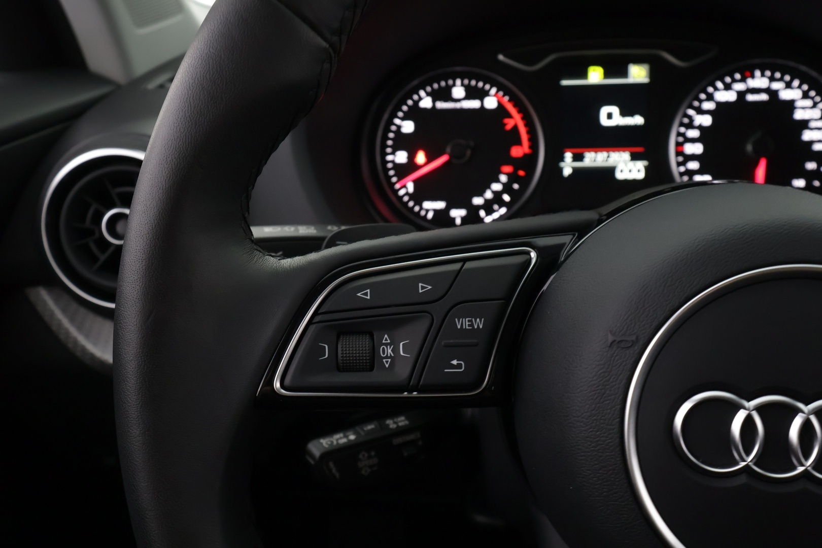 AUDI Q2 2023