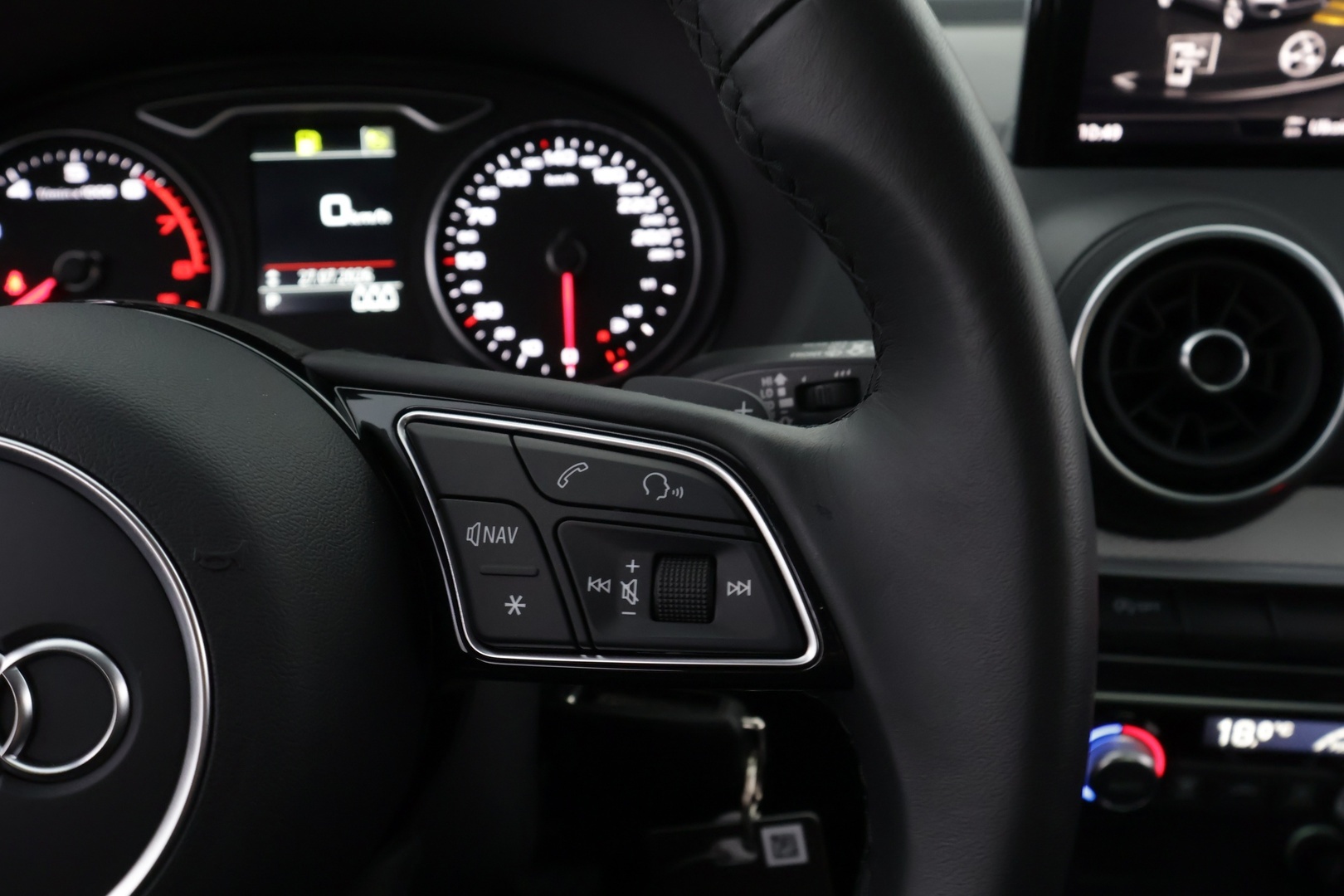 AUDI Q2 2023