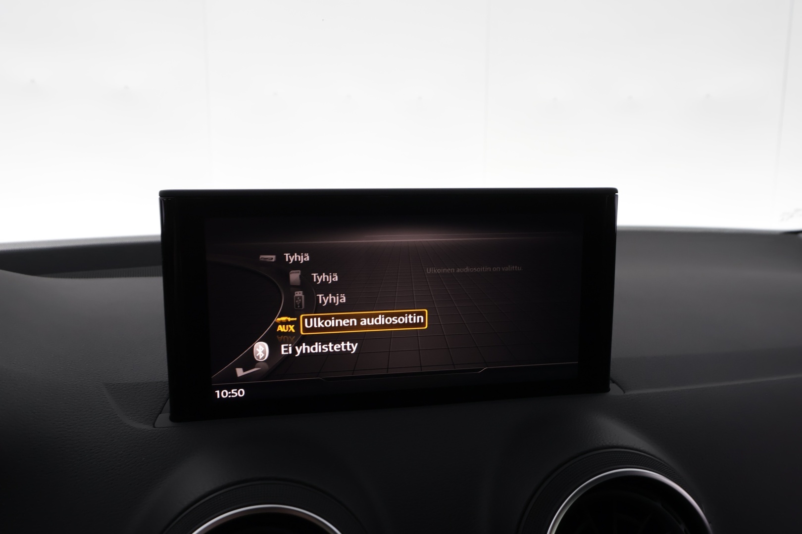 AUDI Q2 2023
