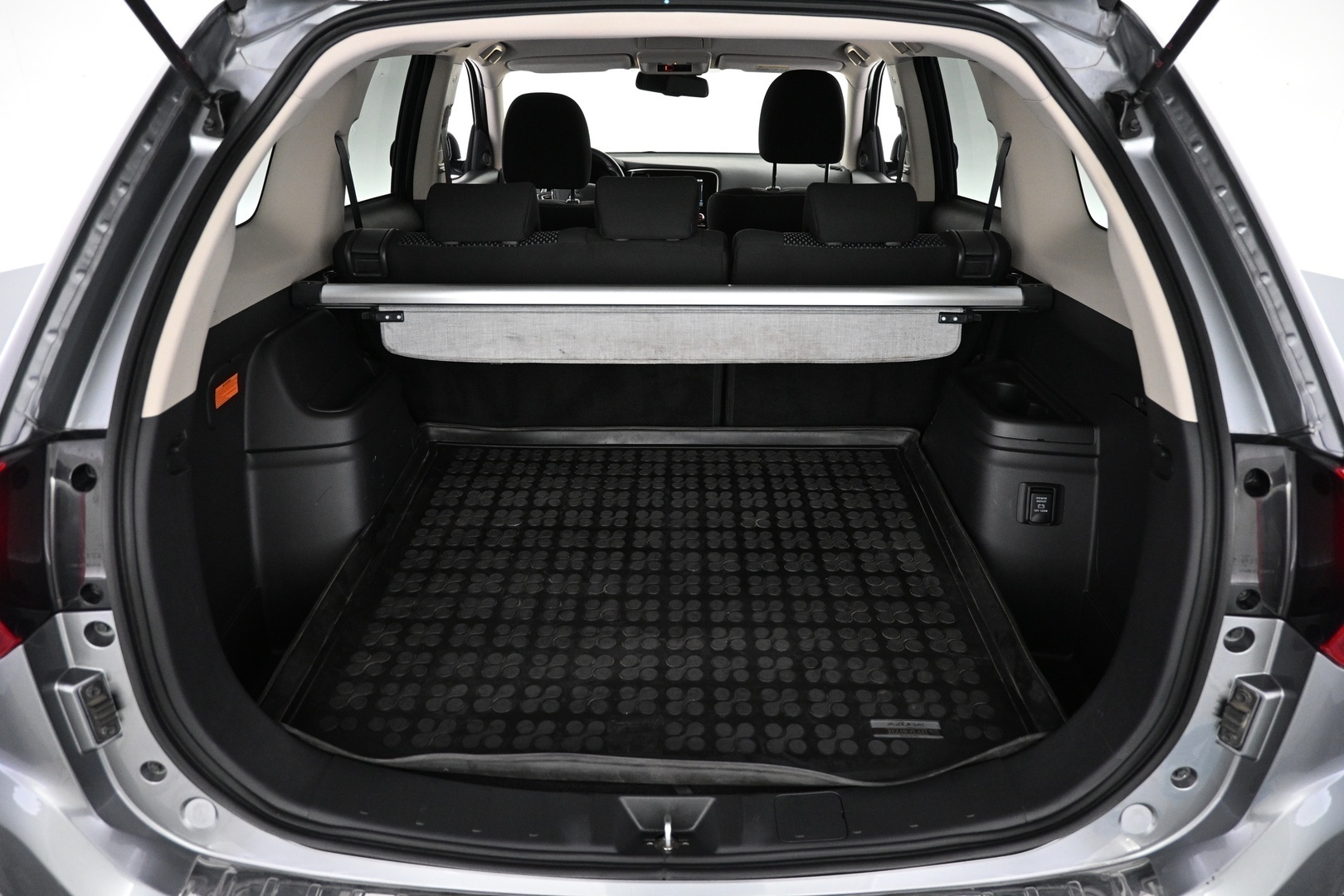 MITSUBISHI Outlander PHEV 2020