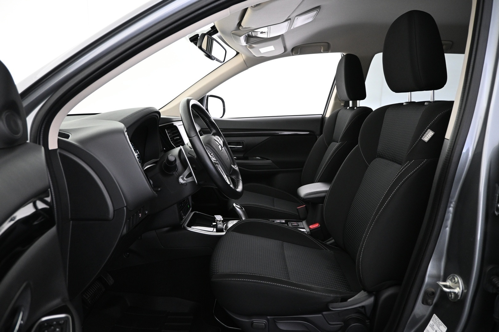 MITSUBISHI Outlander PHEV 2020