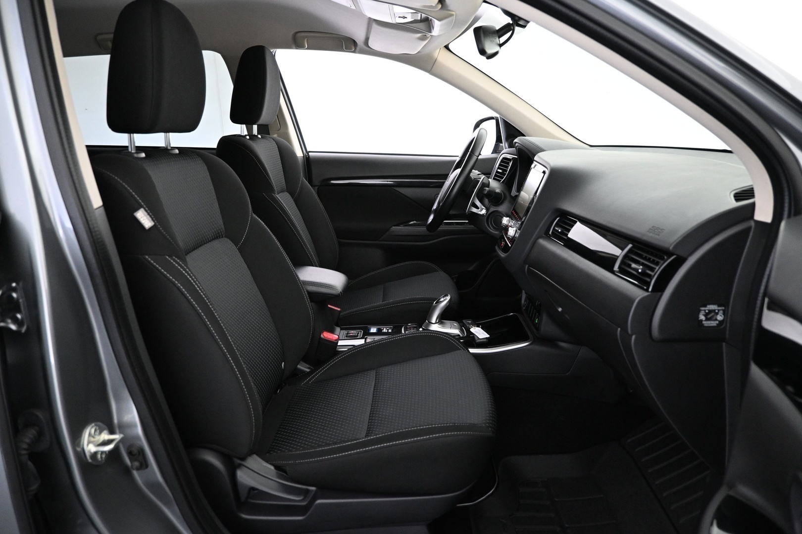 MITSUBISHI Outlander PHEV 2020