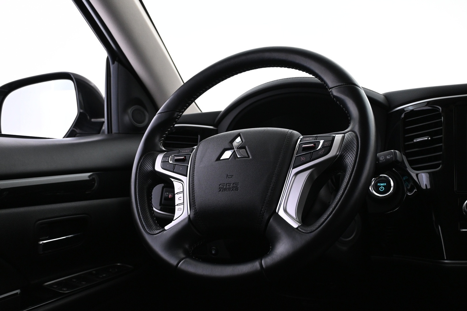 MITSUBISHI Outlander PHEV 2020