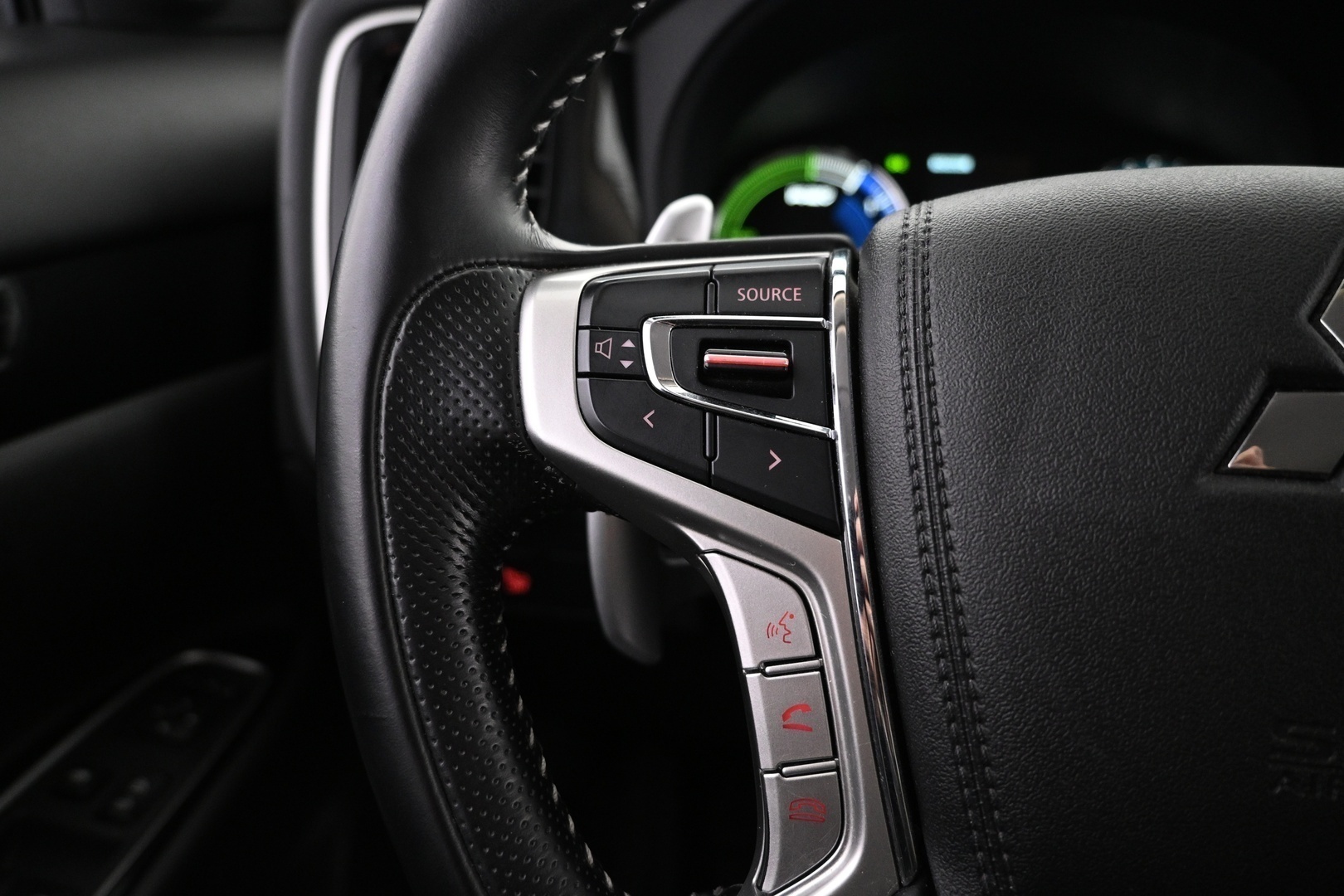 MITSUBISHI Outlander PHEV 2020