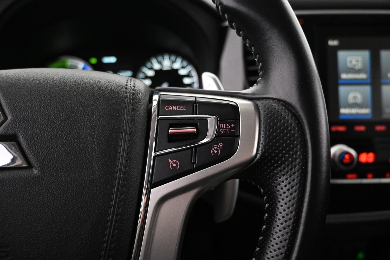 MITSUBISHI Outlander PHEV 2020