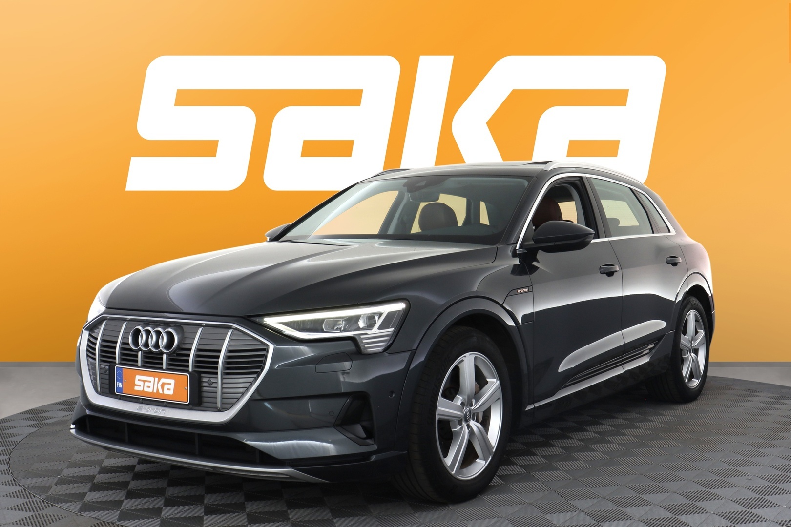 AUDI e-tron 2020