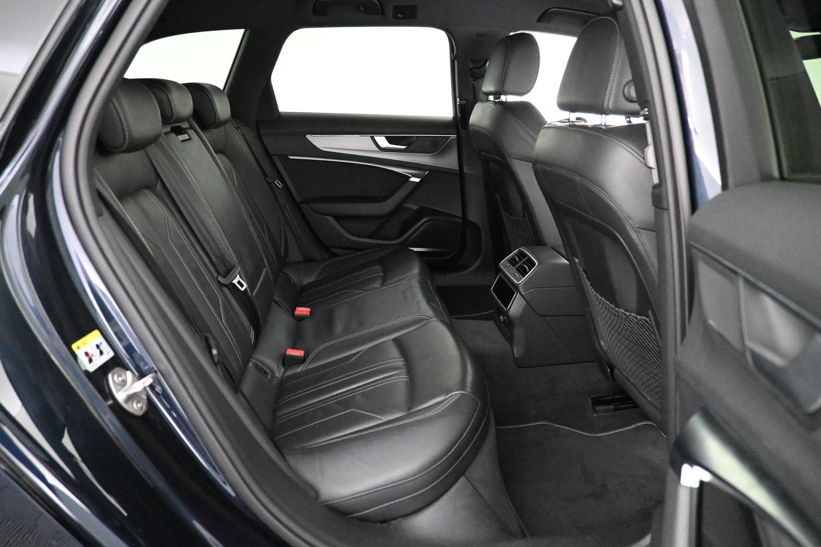 AUDI A6 2023