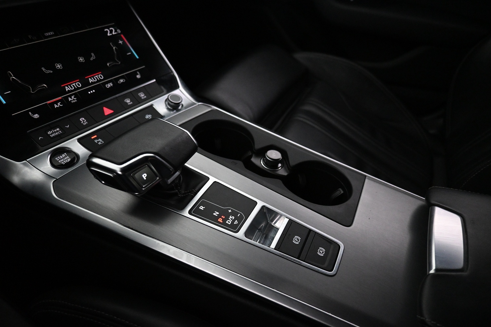 AUDI A6 2023