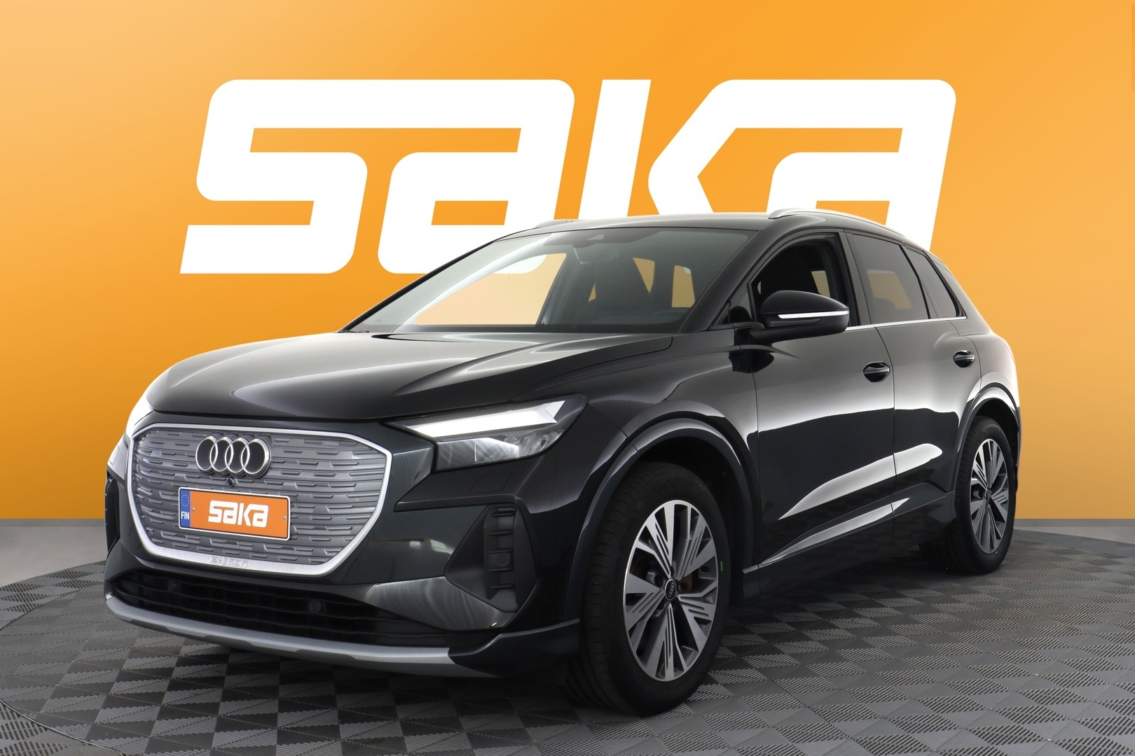 AUDI Q4 e-tron 2022