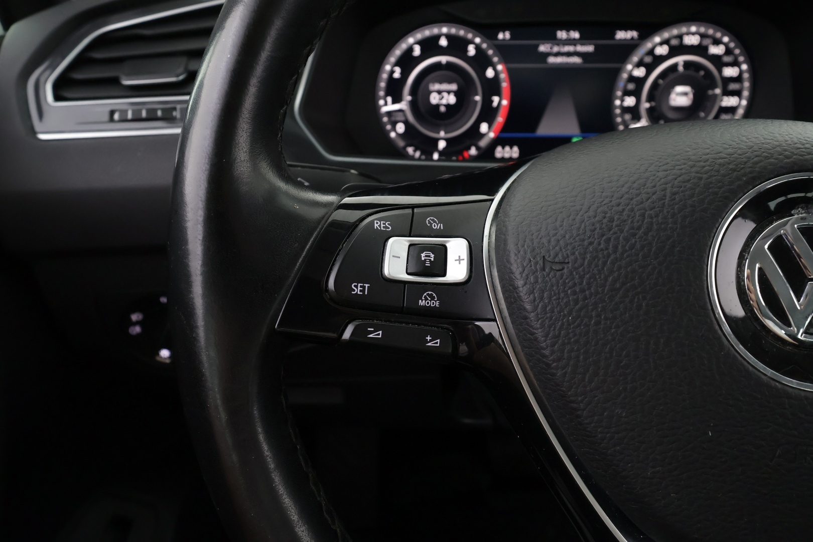 VOLKSWAGEN Tiguan 2018