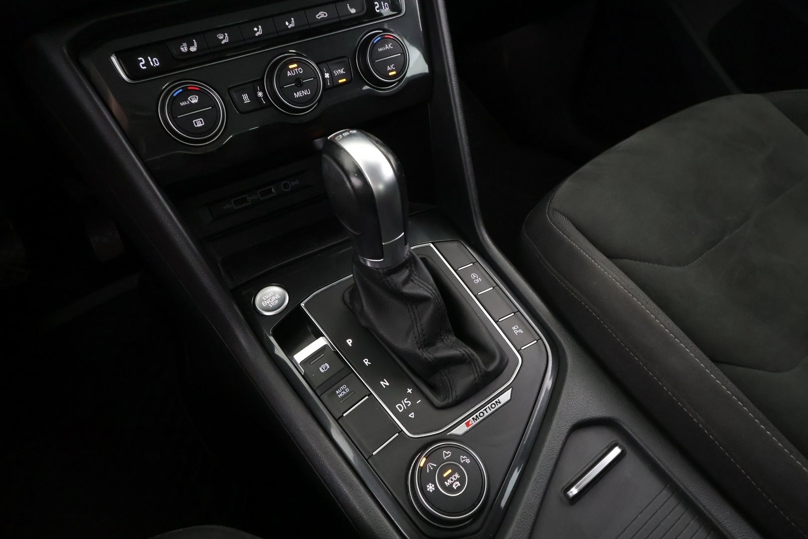 VOLKSWAGEN Tiguan 2018