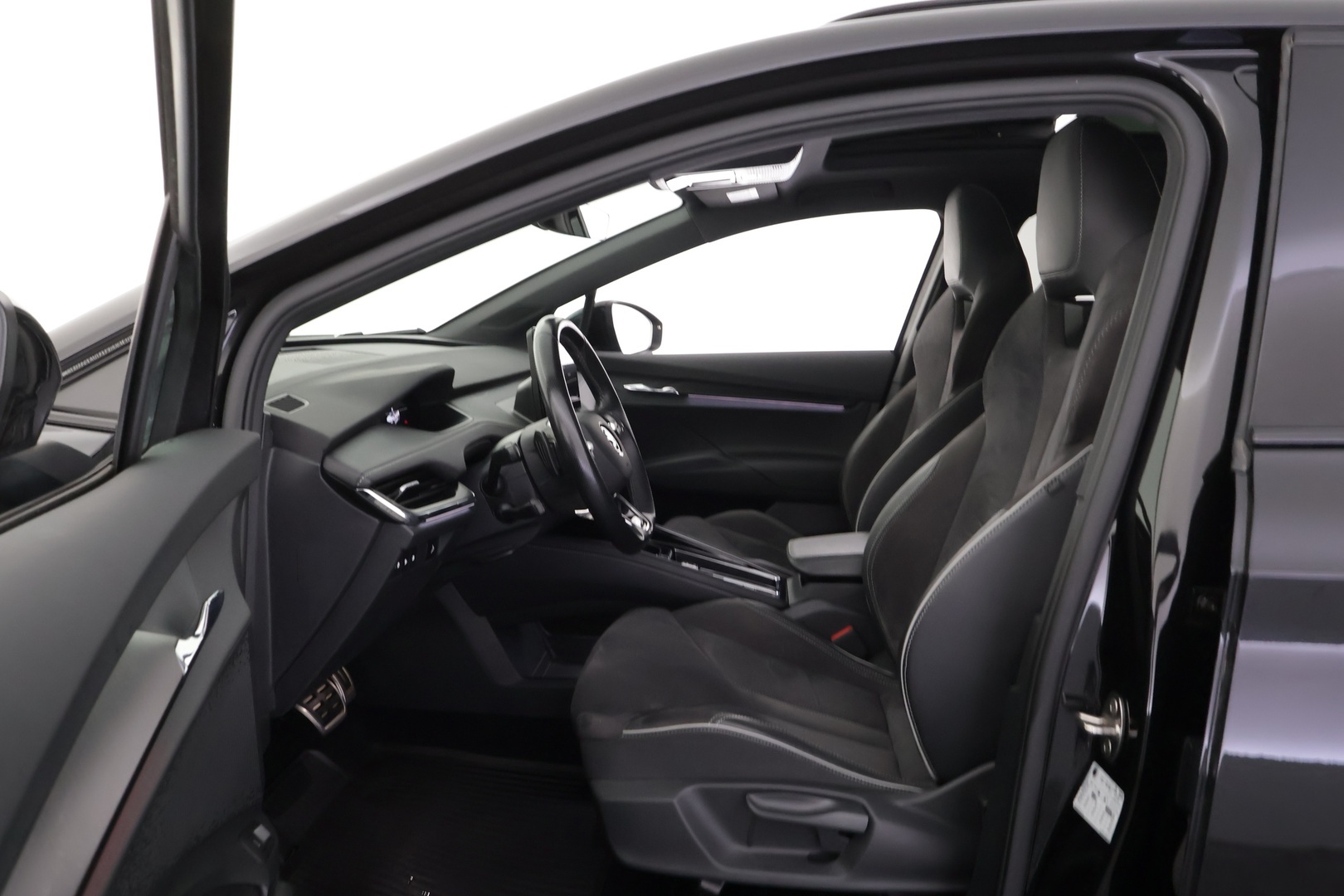 SKODA Enyaq 2023