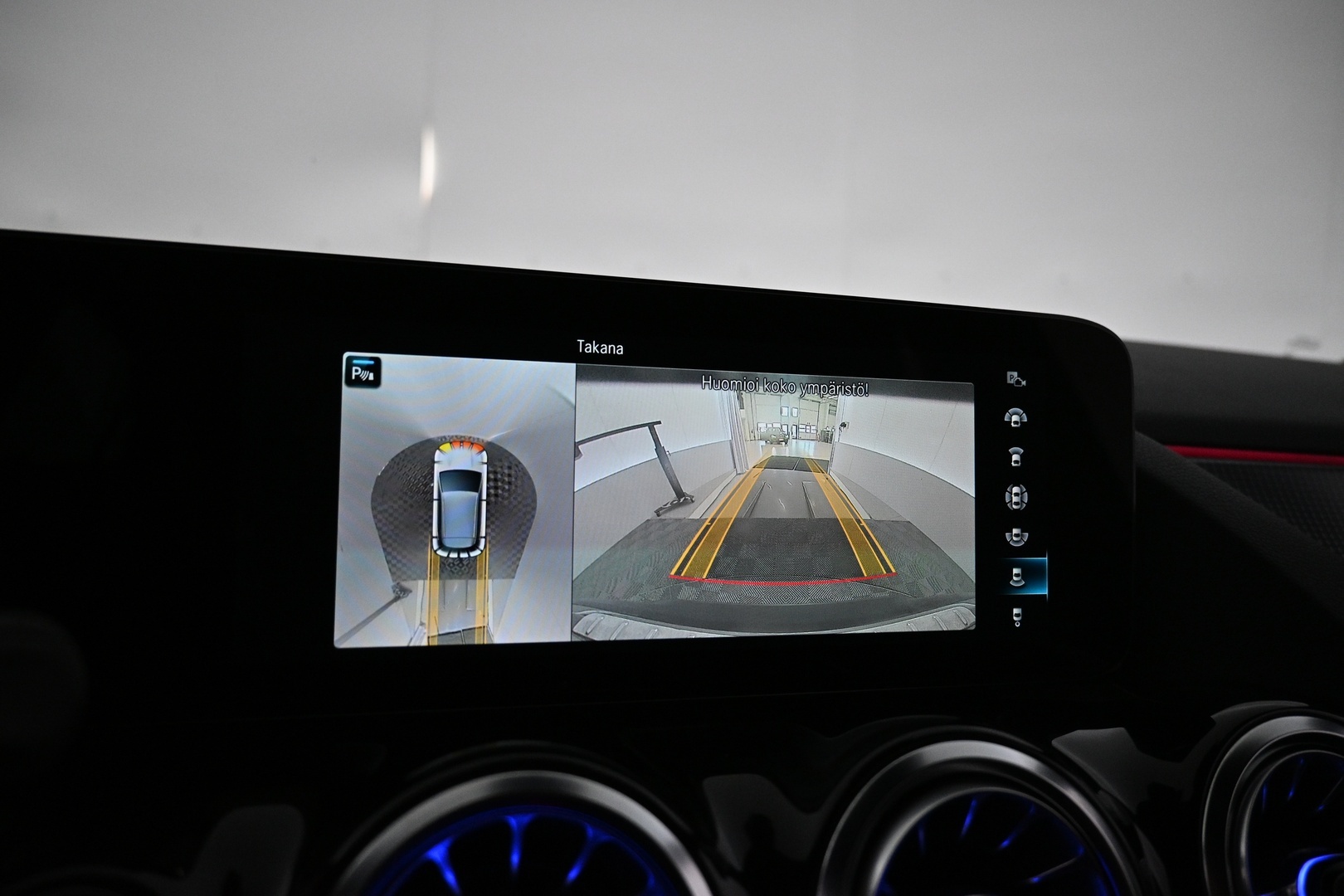 MERCEDES-BENZ EQA 2023