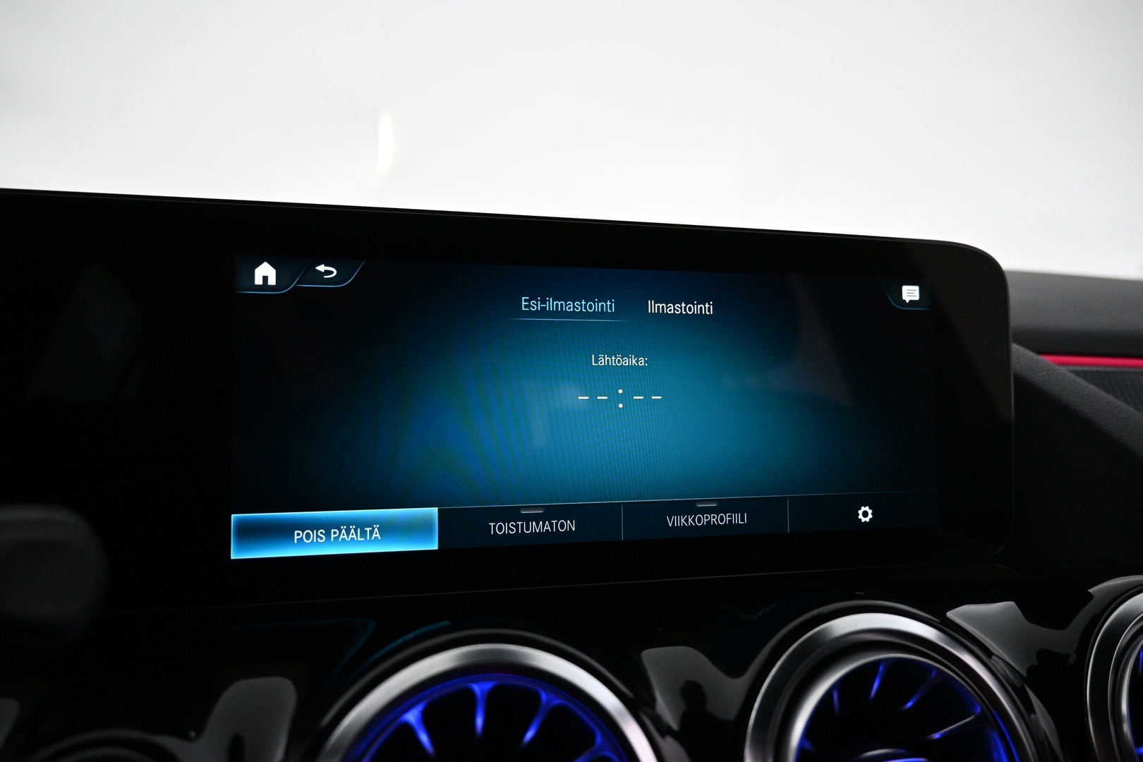 MERCEDES-BENZ EQA 2023
