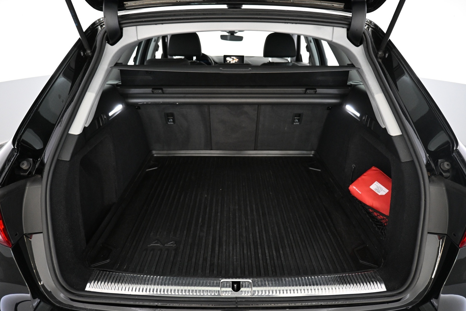 AUDI A4 2018