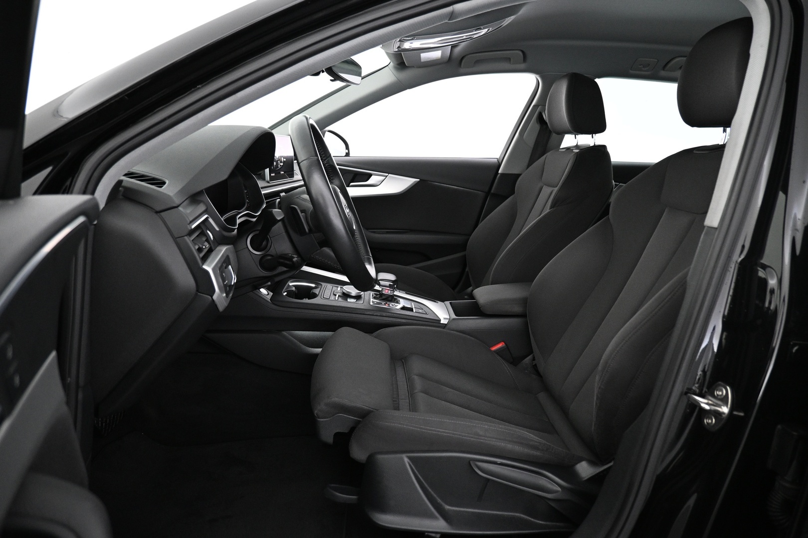 AUDI A4 2018