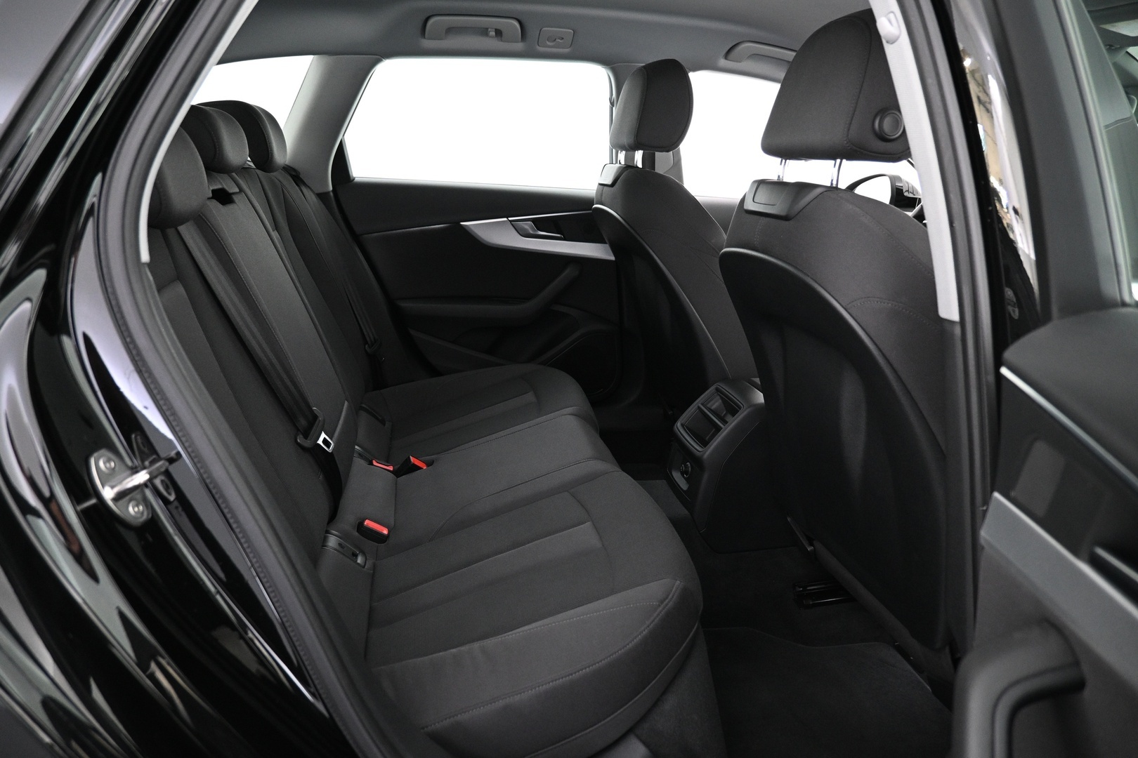 AUDI A4 2018