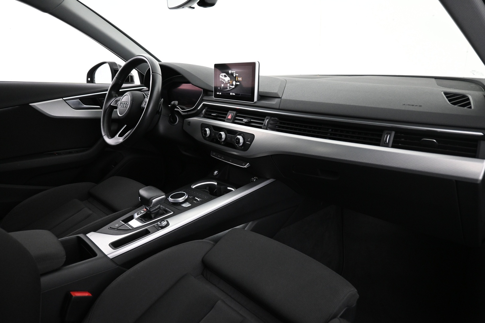 AUDI A4 2018