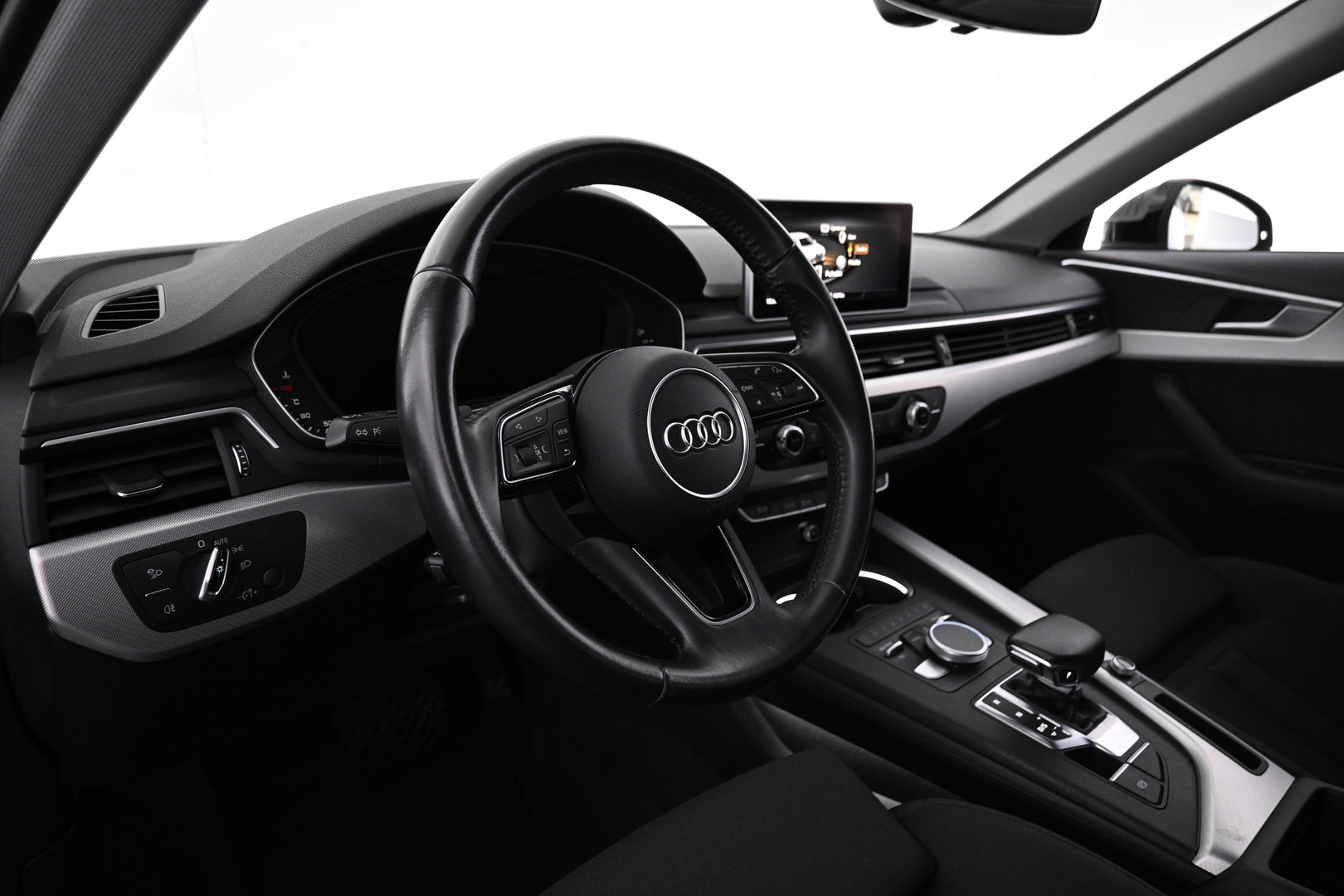 AUDI A4 2018