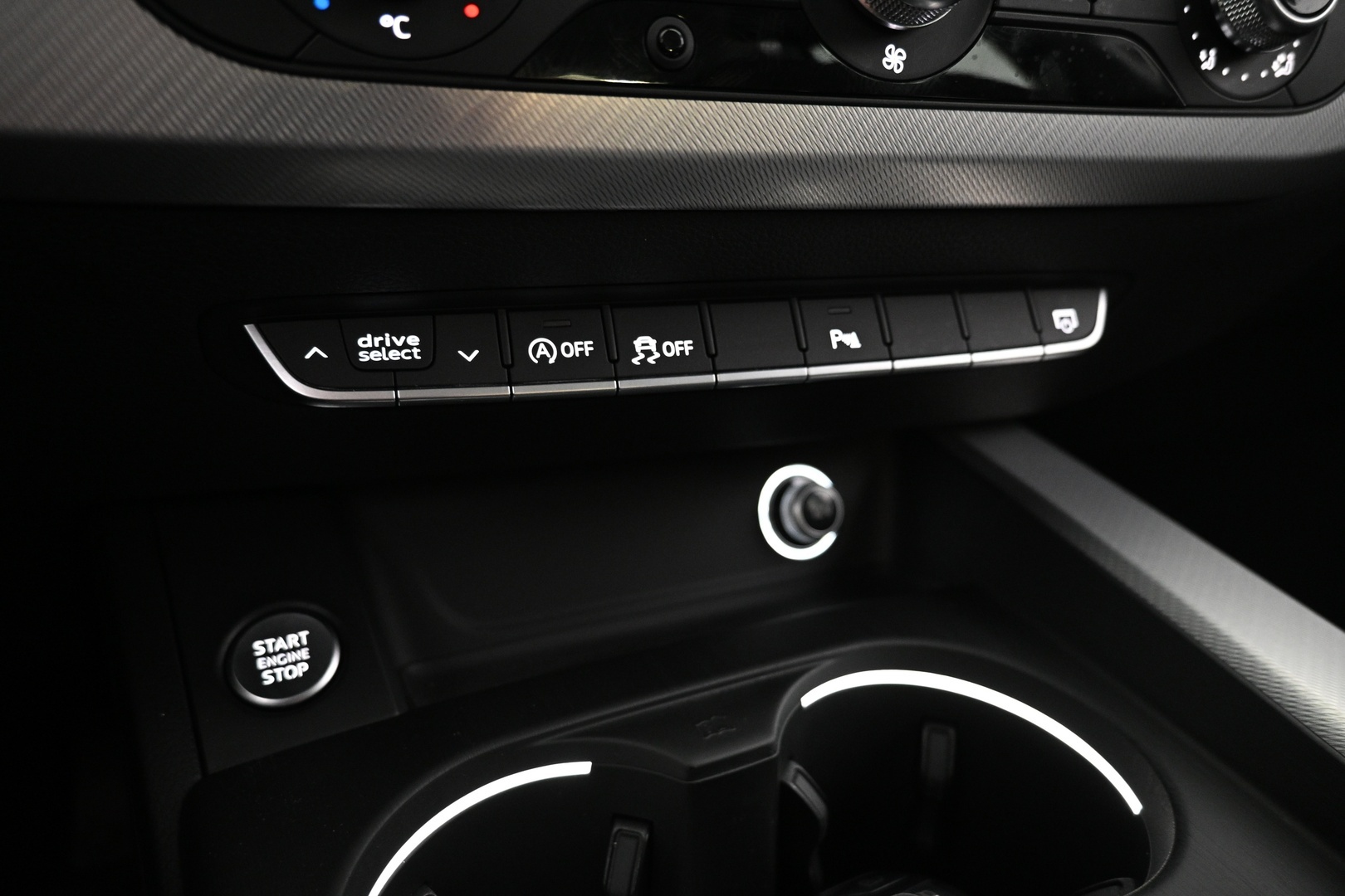 AUDI A4 2018