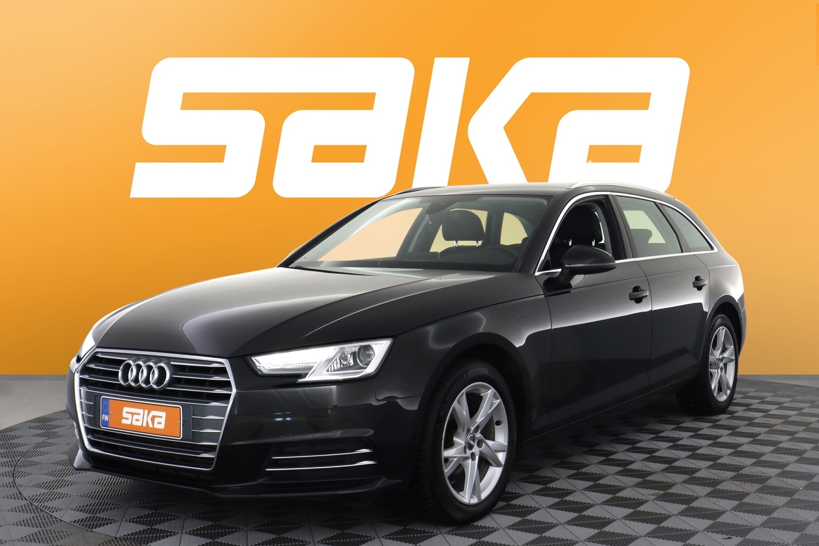 AUDI A4 2018
