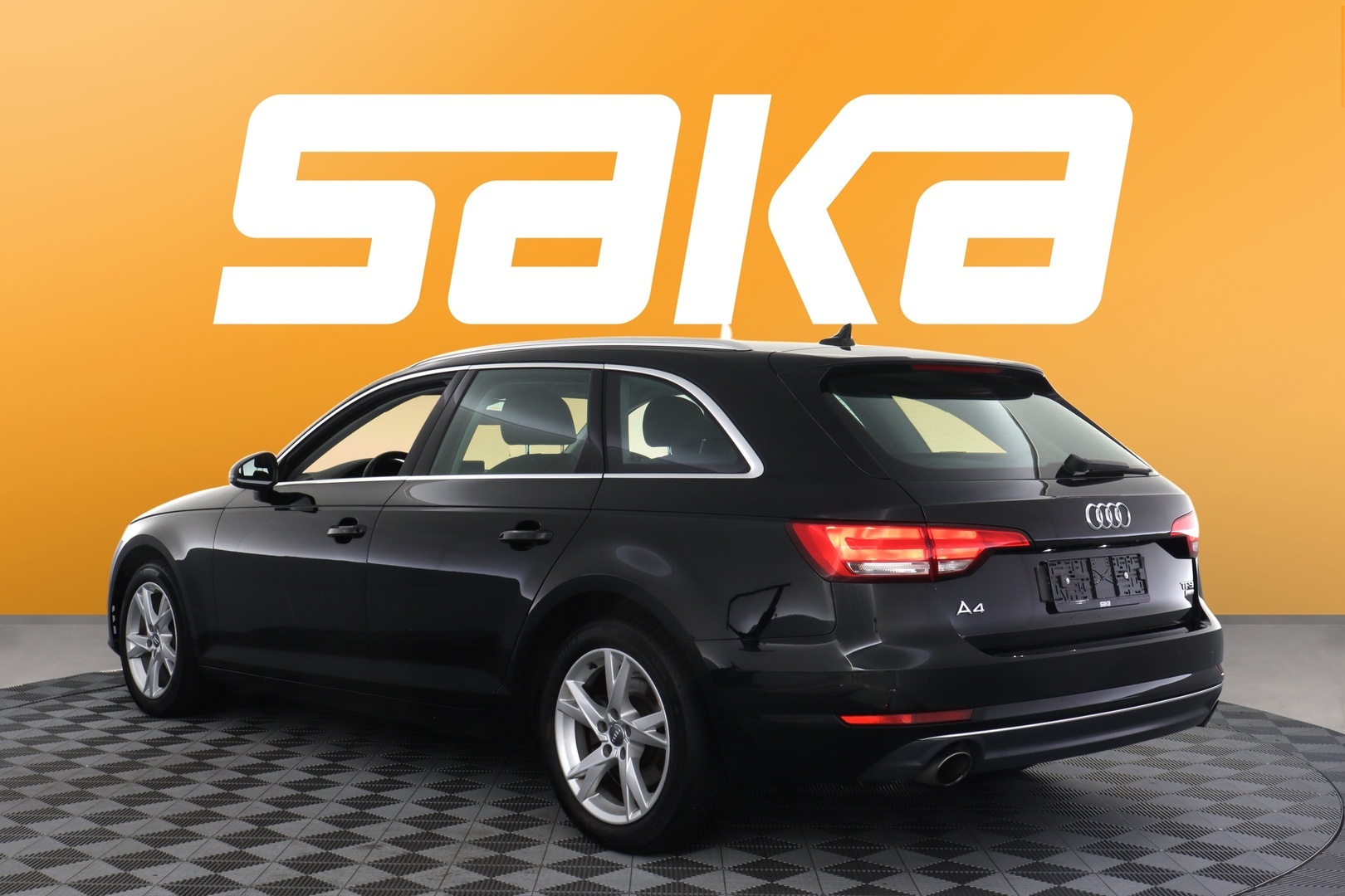 AUDI A4 2018