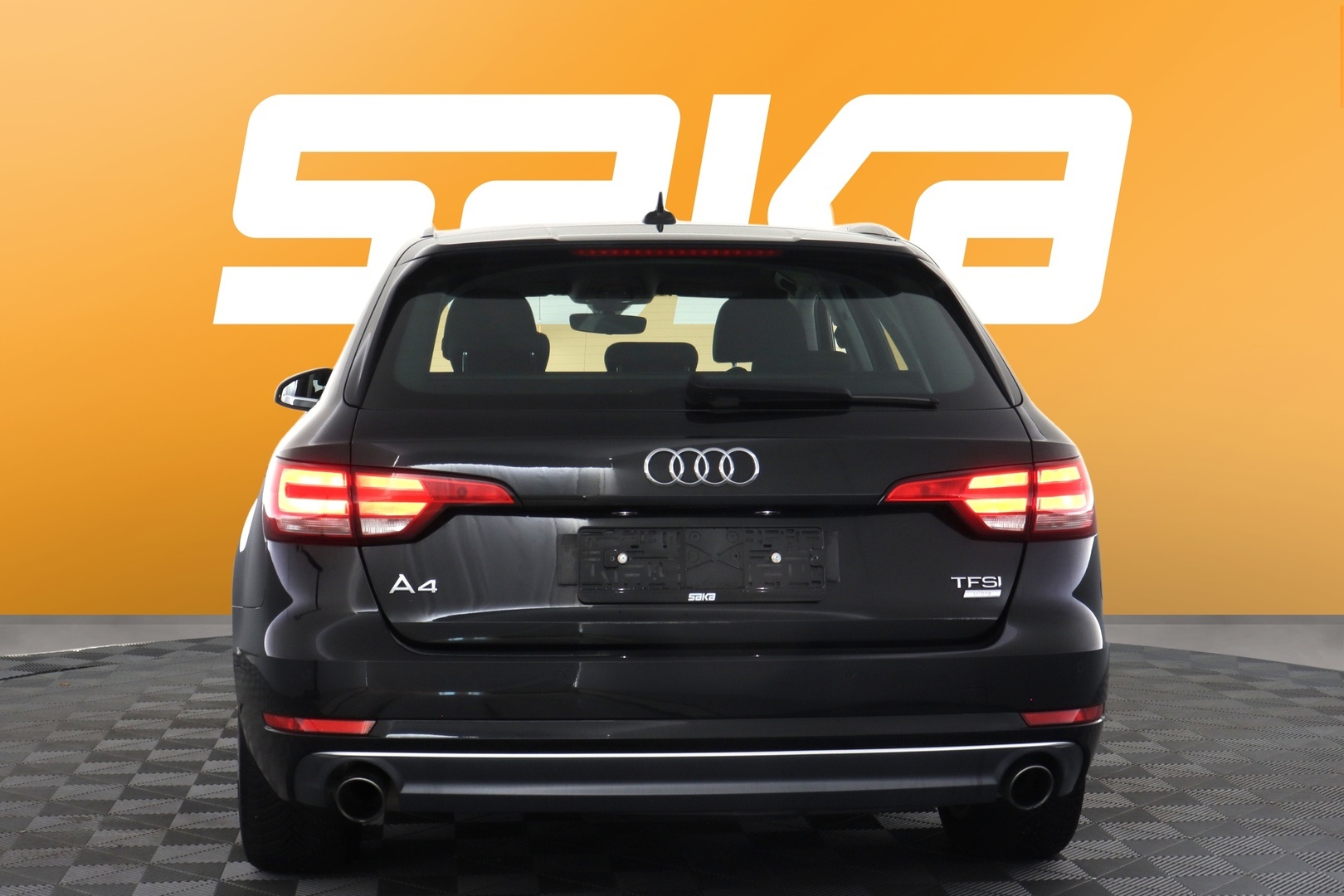AUDI A4 2018
