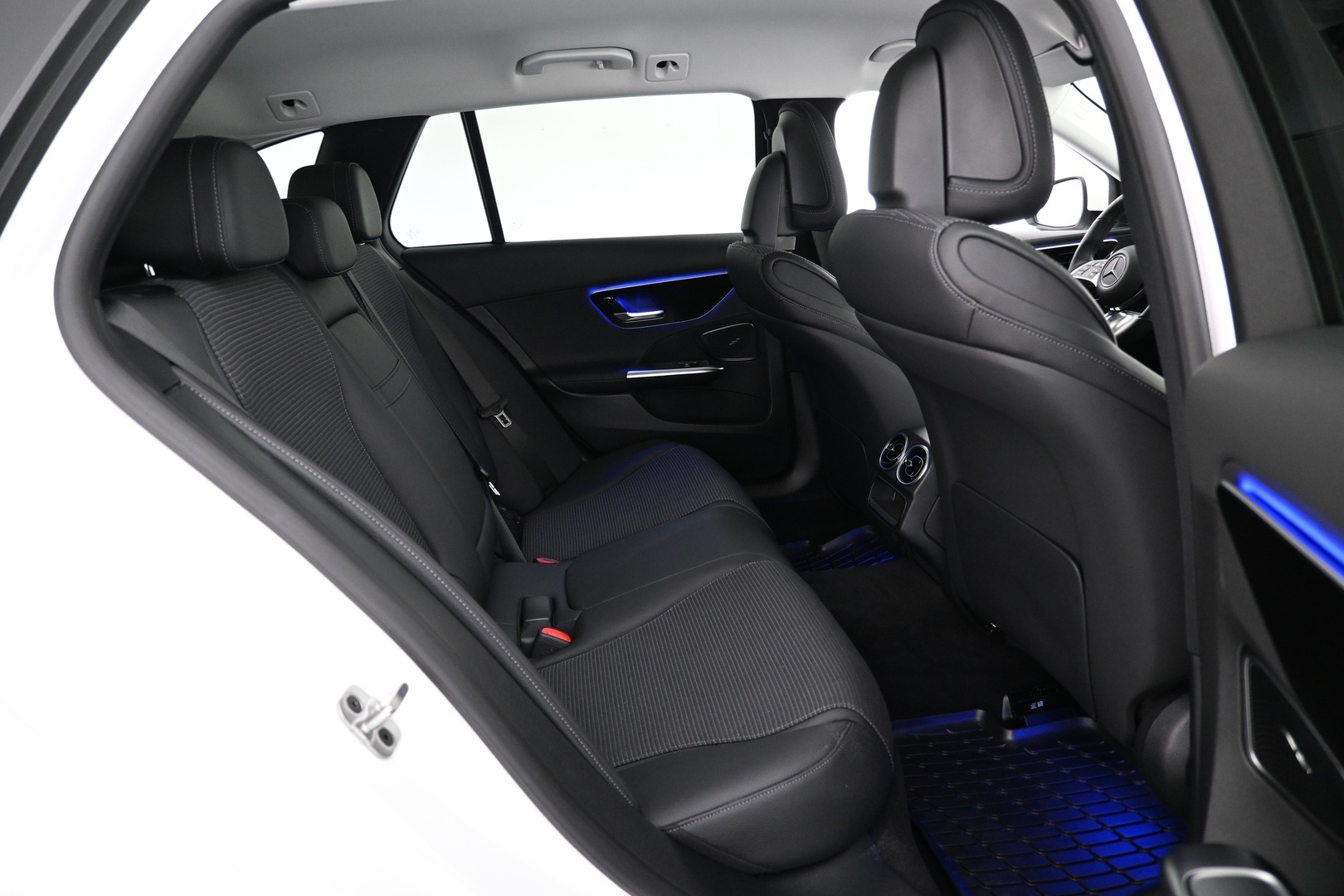 MERCEDES-BENZ C 2025