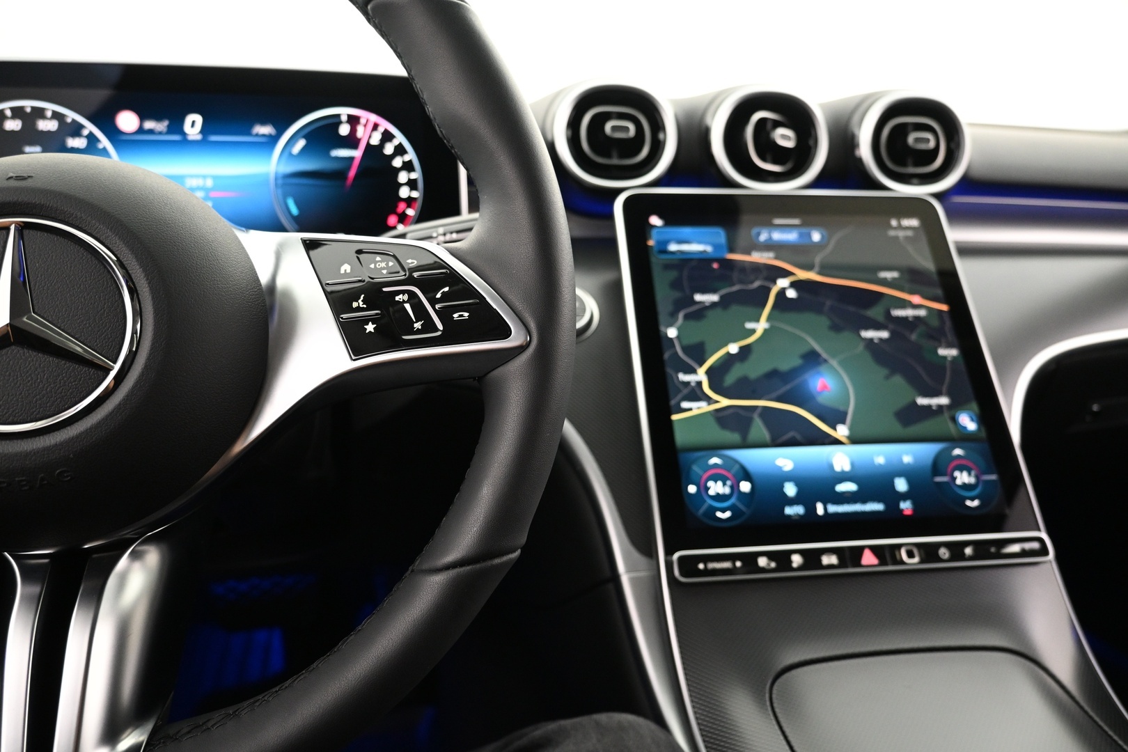 MERCEDES-BENZ C 2025