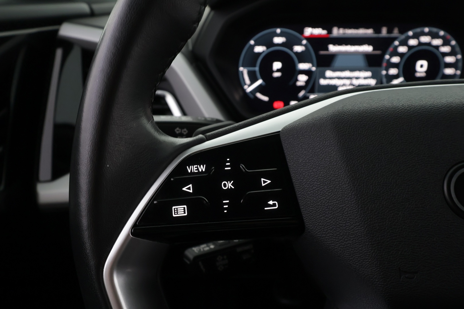 AUDI Q4 e-tron 2023