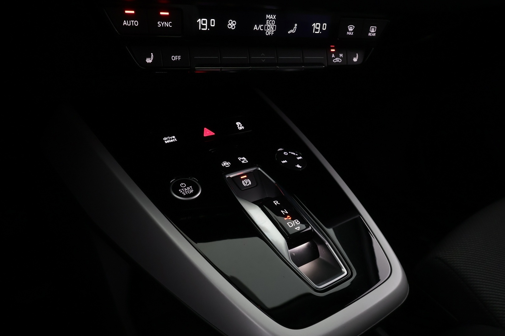 AUDI Q4 e-tron 2023