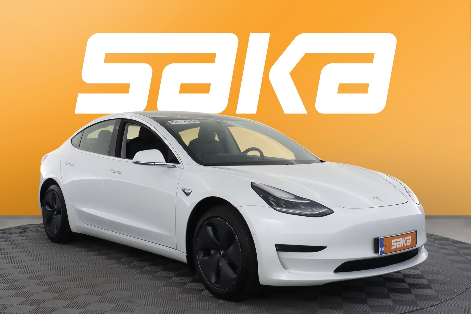 TESLA Model 3 2020