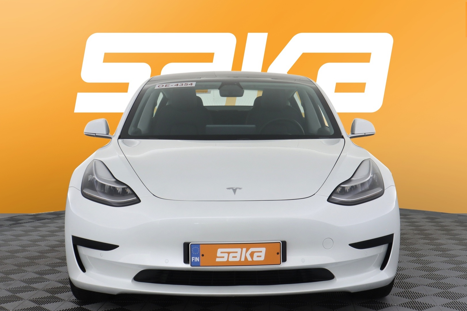TESLA Model 3 2020
