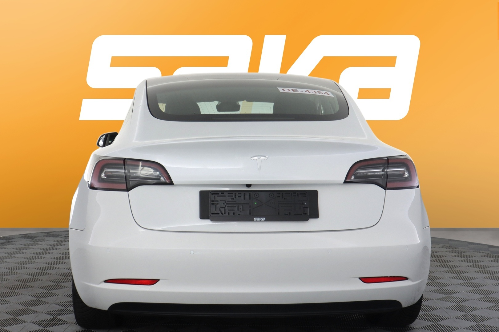 TESLA Model 3 2020