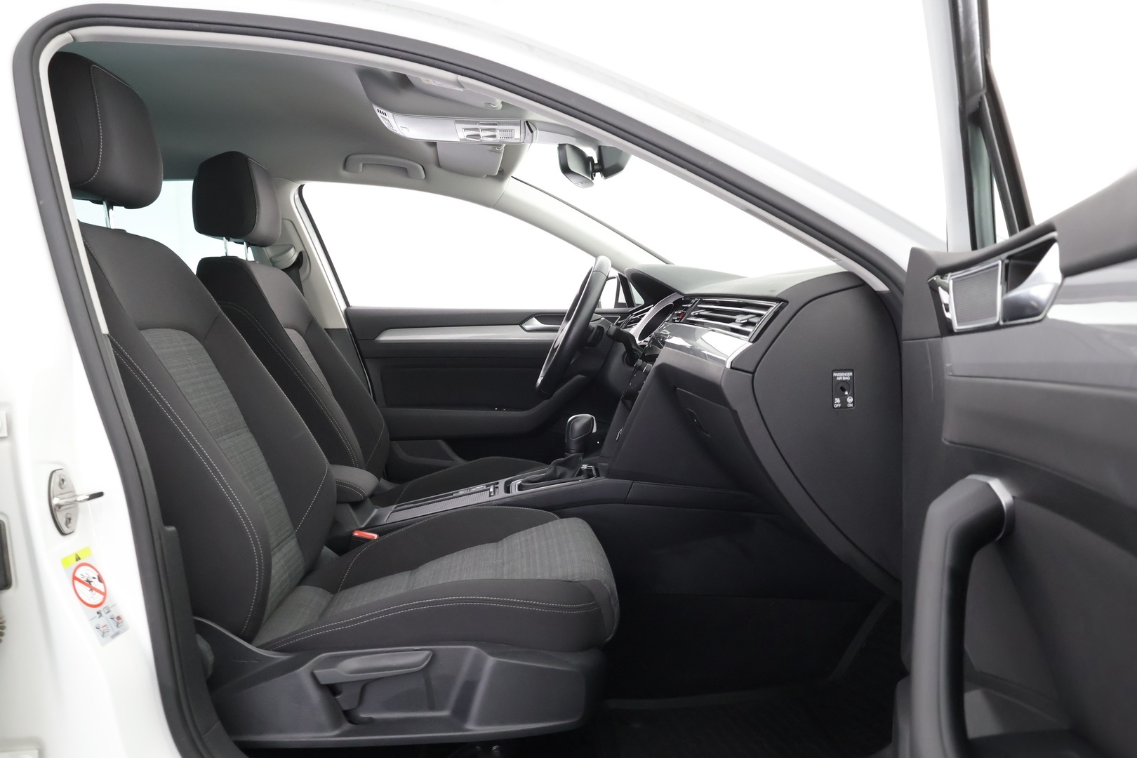 VOLKSWAGEN Passat 2020