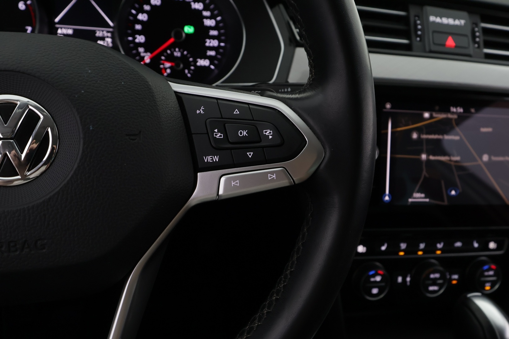 VOLKSWAGEN Passat 2020