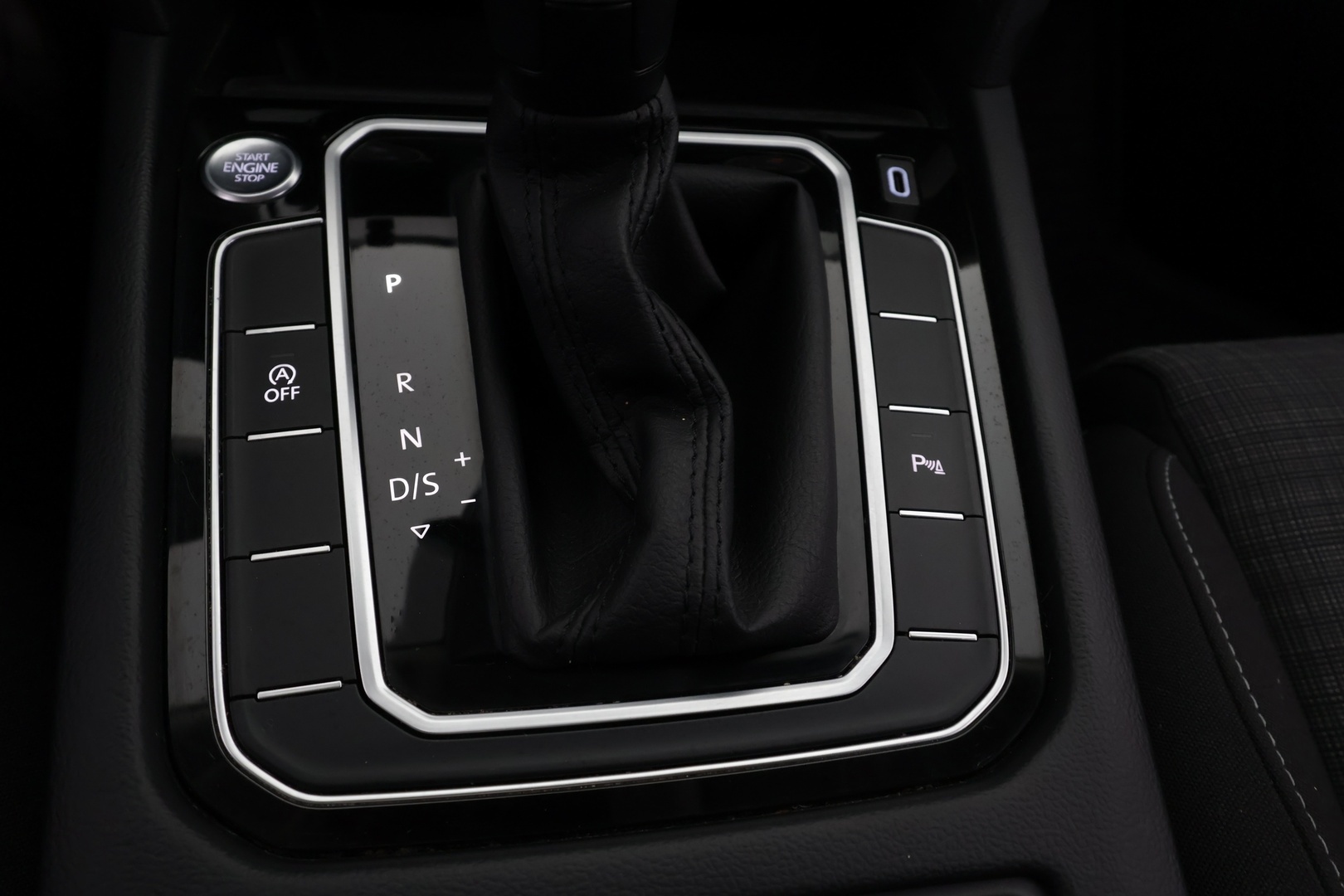 VOLKSWAGEN Passat 2020