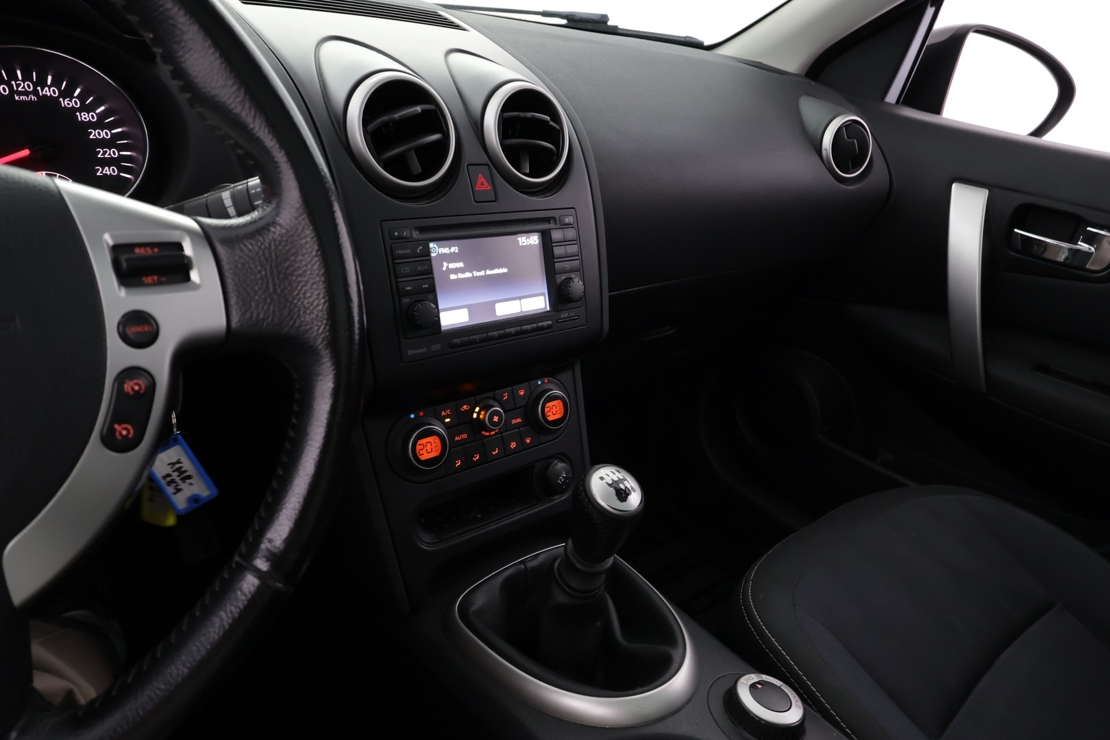 NISSAN Qashqai+2 2011